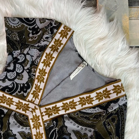 Like New! ✵☽Free People☾✵ Vintage V-Neck Black Gray VNTG Army Bodysuit | Small - Picture 12 of 13